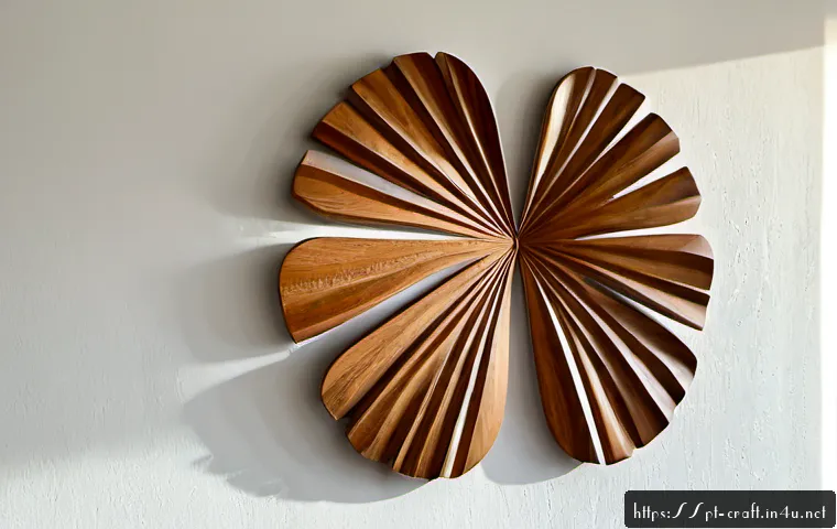 Home 17 수공예 나무 장식 - Photorealistic close-up of a handcrafted wooden wall ornament shaped like a tropical leaf, smoothly ...